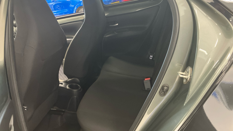 Toyota Aygo X 1.0 VVT-i Edge 5dr Petrol Hatchback